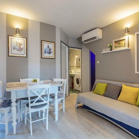 Apartments Villa Anka Komiza Luaran gambar