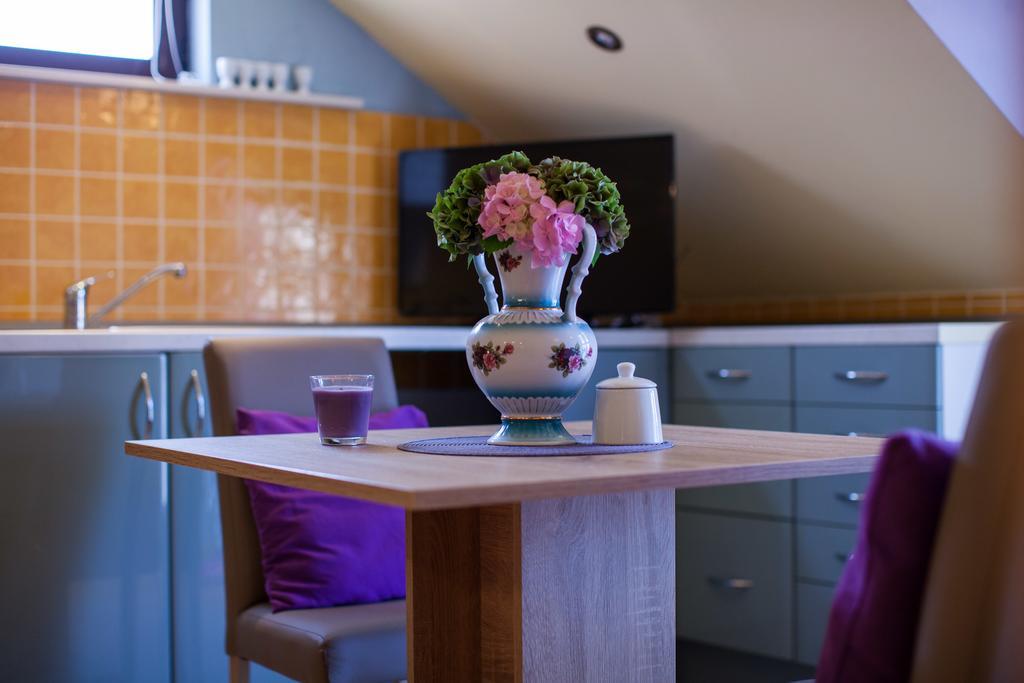 Apartments Villa Anka Komiza Luaran gambar