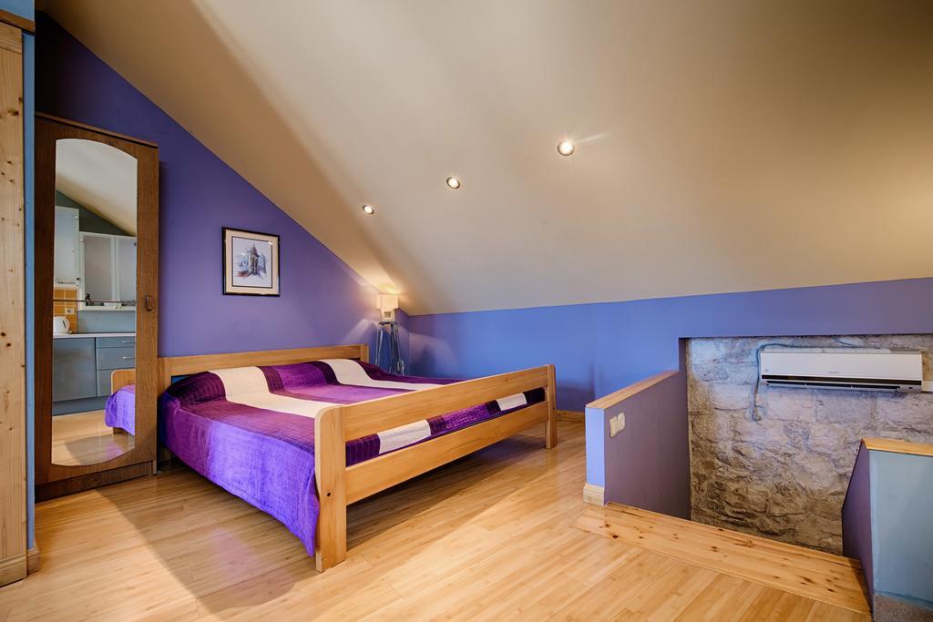 Apartments Villa Anka Komiza Luaran gambar