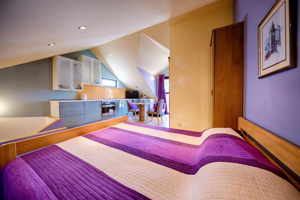 Apartments Villa Anka Komiza Luaran gambar