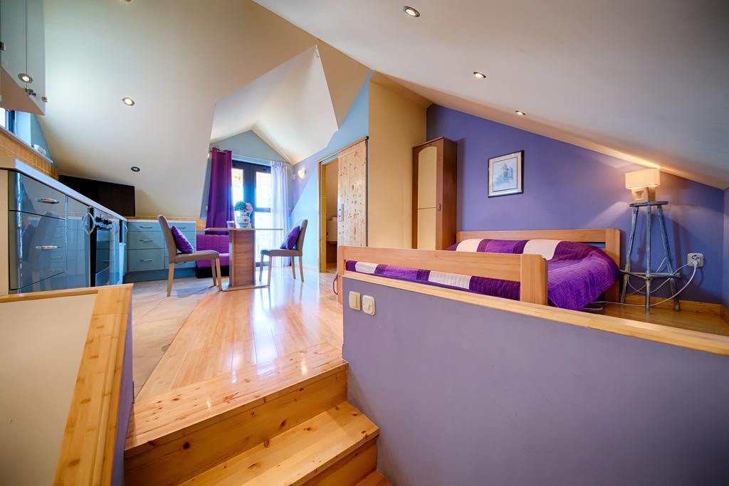Apartments Villa Anka Komiza Luaran gambar